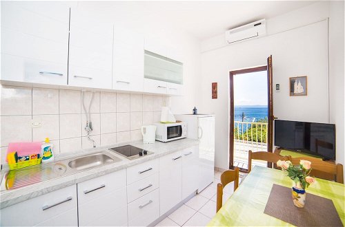 Photo 6 - A1 - apt Next to the Beach w Balcony and sea View