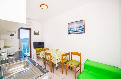 Photo 9 - A4 - apt Next to the Beach w Balcony and sea View