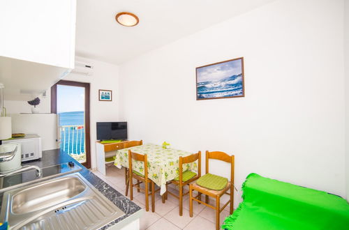 Photo 9 - Apt Next to the Beach w Balcony and sea View