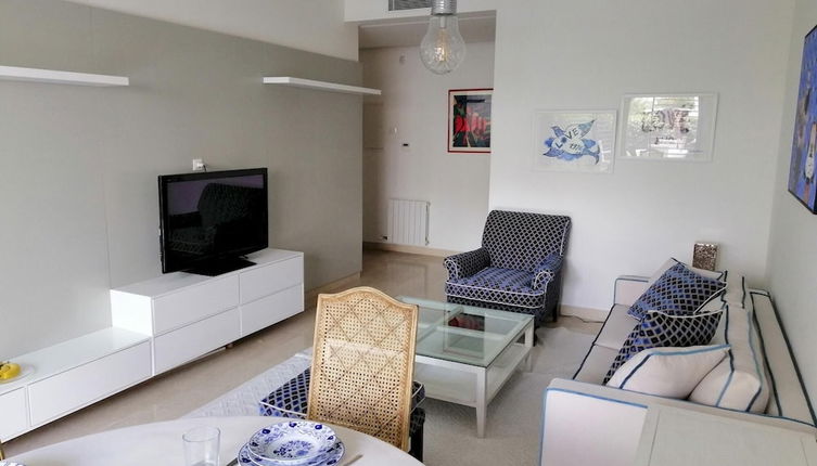 Foto 1 - Luxueux Apt Avec Jardin et Garage Priv s Marsa