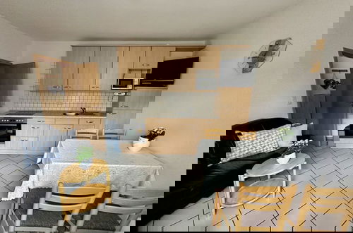 Foto 14 - Apartment With 2 Rooms in Lirstal