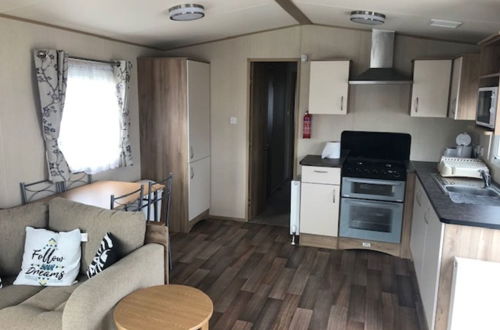 Foto 5 - Beautiful Cosy 2-bed Caravan in Clacton-on-sea