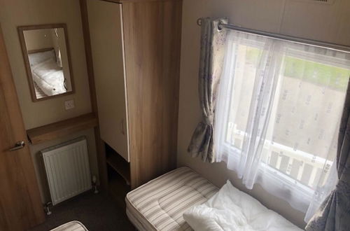 Foto 3 - Beautiful Cosy 2-bed Caravan in Clacton-on-sea