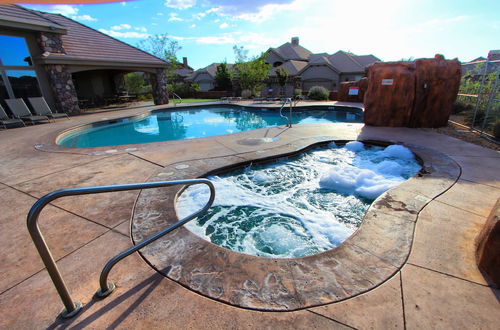 Photo 18 - Canyon Villas at Coral Ridge by VRI Americas