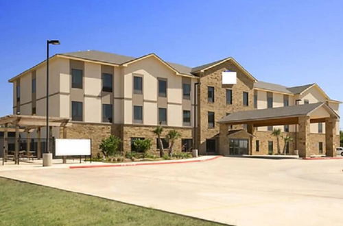 Photo 15 - PetroStay Inn & Suites Cotulla