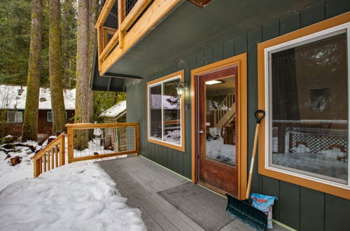 Photo 2 - Mt Baker Lodging Cabin 49 Sleeps 10