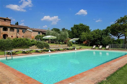 Foto 15 - Villa with Private Swimming Pool & Spacious Garden in Valdichiana near Cortona