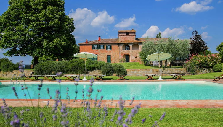 Foto 1 - Villa with Private Swimming Pool & Spacious Garden in Valdichiana near Cortona