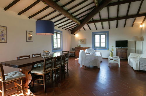 Foto 17 - Villa with Private Swimming Pool & Spacious Garden in Valdichiana near Cortona