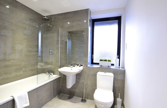 Roomspace Apartments -Kirk Court - Photo 11