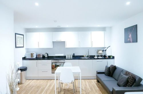 Photo 25 - Bright 2BR Apartments Quays