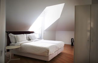 Photo 2 - My Place - Lisbon Lounge Suites