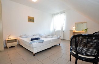 Foto 3 - Comfortable Apartment With Covered Pool and Fenced Garden