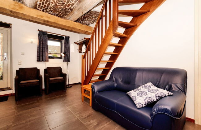 Lovely Holiday Home in Richelle With Barbecue - Photo 9