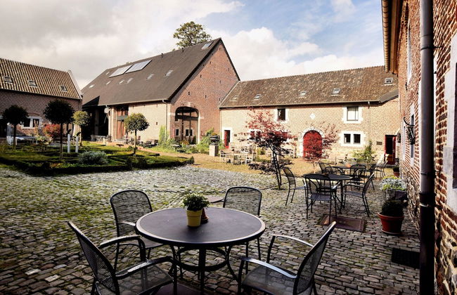 Lovely Holiday Home in Richelle With Barbecue - Photo 13