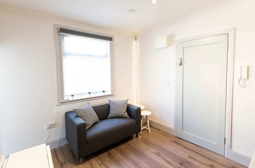 Foto 8 - Spacious 1 Bedroom Apartment in Stylish Rathmines
