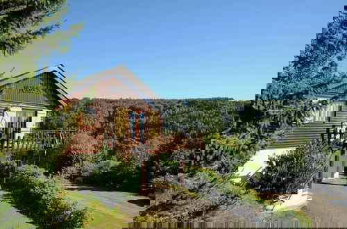 Foto 1 - Holiday Home in La Roche With Sauna & Terrace