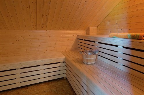 Foto 20 - Heritage Holiday Home in Ovifat With Sauna
