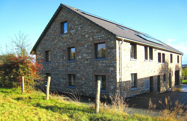 Holiday Home in Ovifat Near Lake & Forest - Foto 1