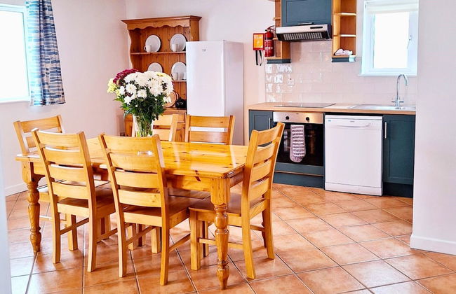 Dingle Harbour Cottages - Photo 10