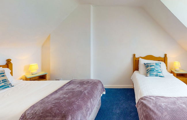 Dingle Harbour Cottages - Photo 2