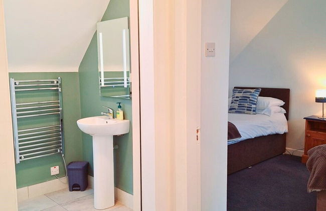 Dingle Harbour Cottages - Photo 26