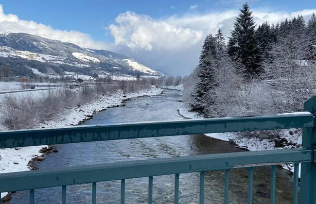 Mountain-view Cottage Sleeps 15 -balcony -pets Ok - Photo 18