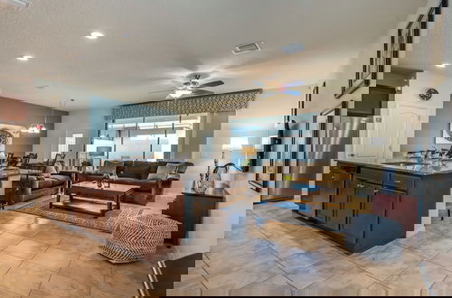 Foto 17 - Townhome W/private Pool & Free On-site Water Park!