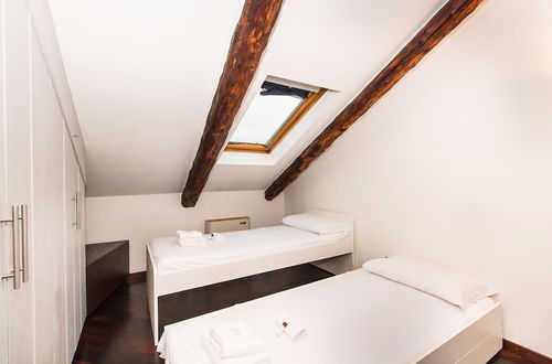 Photo 9 - Cenisia Attic Apartment