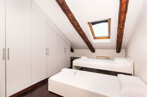 Photo 3 - Cenisia Attic Apartment