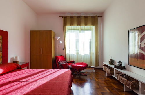 Photo 7 - Large Apartment in the Heart of Chiaia