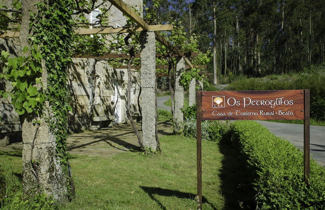 Casa de Turismo Rural Os Petroglifos - Foto 1