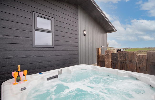 Valley View Lodge - Luxury Lodge Hot Tub Close to Beach - Foto 16