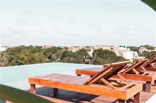 Photo 22 - Boho-style Luxury Apartment La Veleta Balcony Rooftop Pool Lounge Area Nice Amenities