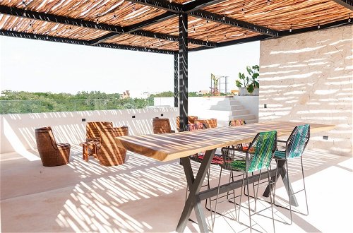 Foto 23 - Boho-style Luxury Apartment La Veleta Balcony Rooftop Pool Lounge Area Nice Amenities