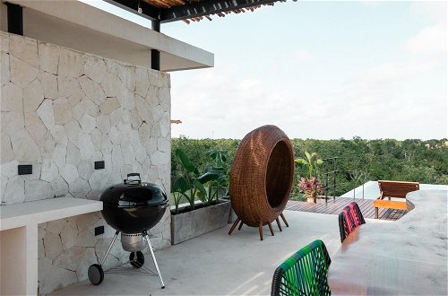 Photo 2 - Boho-style Luxury Apartment La Veleta Balcony Rooftop Pool Lounge Area Nice Amenities