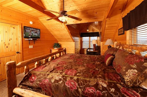 Foto 2 - Wavyleaf Retreat - Four Bedroom Cabin