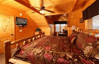 Photo 2 - Wavyleaf Retreat - Four Bedroom Cabin