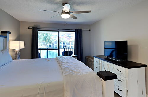 Photo 33 - Edgewater Beach and Golf Resort by Southern Vacation Rentals III