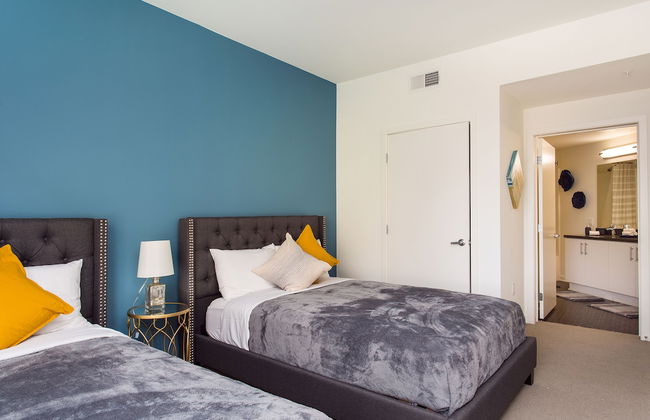 Luxurious 2BD & Den Hollywood Apartment - Foto 6
