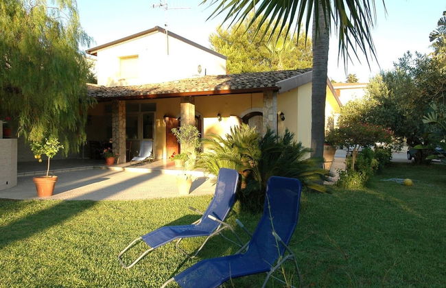 Holiday Home With Private Pool, Near the Beach - Foto 23
