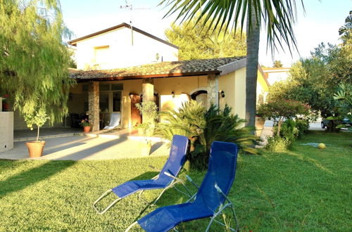 Photo 22 - Holiday Home With Private Pool, Near the Beach