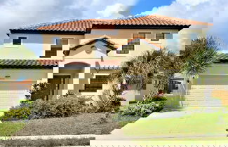 Foto 2 - Grand Superior 4BD Pool Home at Disney Universal