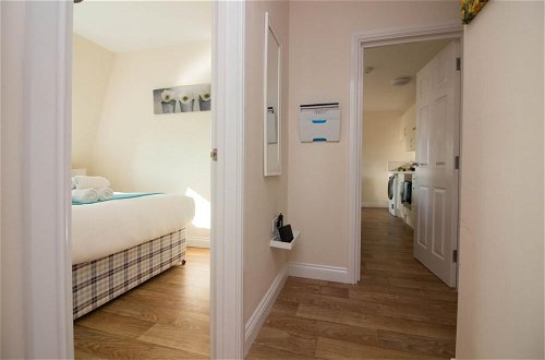 Foto 6 - Stayzo Castle Penthouse 17 - A Clean Fresh Modern Apartment With Free Wi-fi