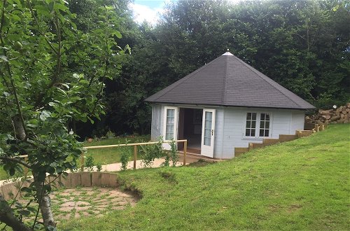 Photo 17 - Family Home With Large Garden and Pool Near Totnes