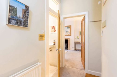 Photo 6 - Beautiful 1 Bed Flat in Vibrant Stockbridge