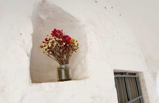 Photo 2 - Beautiful Garden Apartment in Cisternino