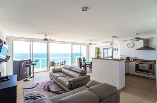 Photo 19 - MAREA Beachfront 2 BDR - Stunning Oceanview