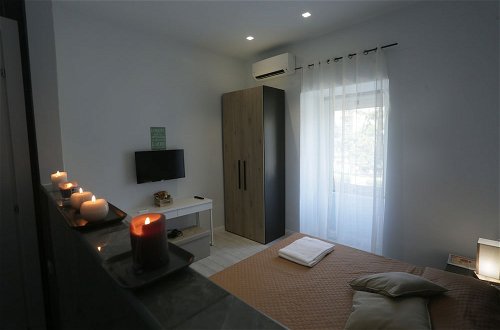 Photo 2 - Esposito Plaza - Rooms & Suite