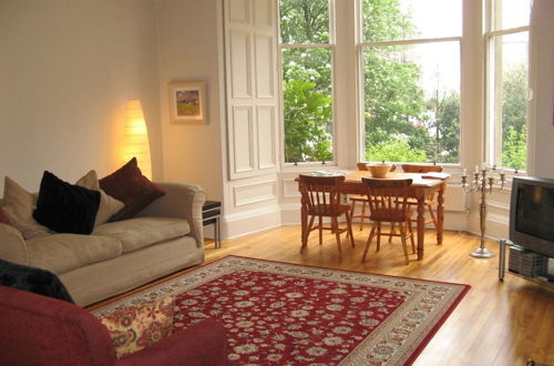 Photo 13 - Botanic Garden Apartment Edinburgh